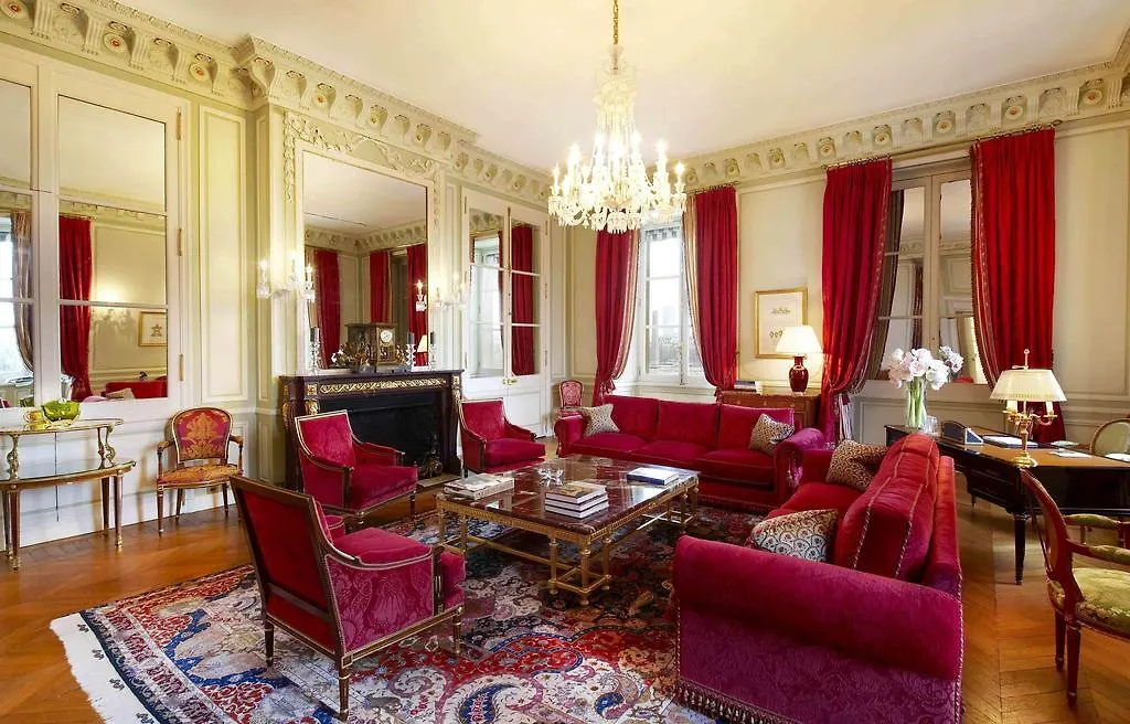 Otel De Crillon